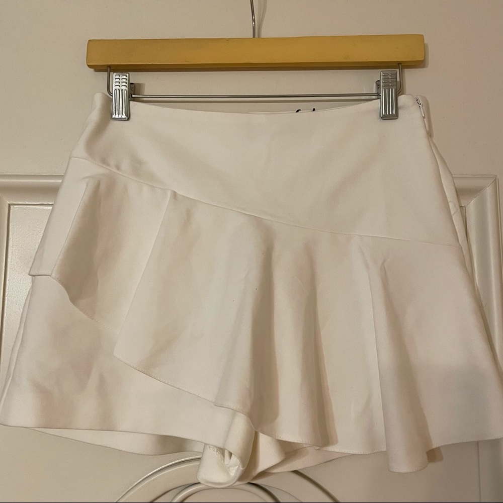 White Zara skort NWT